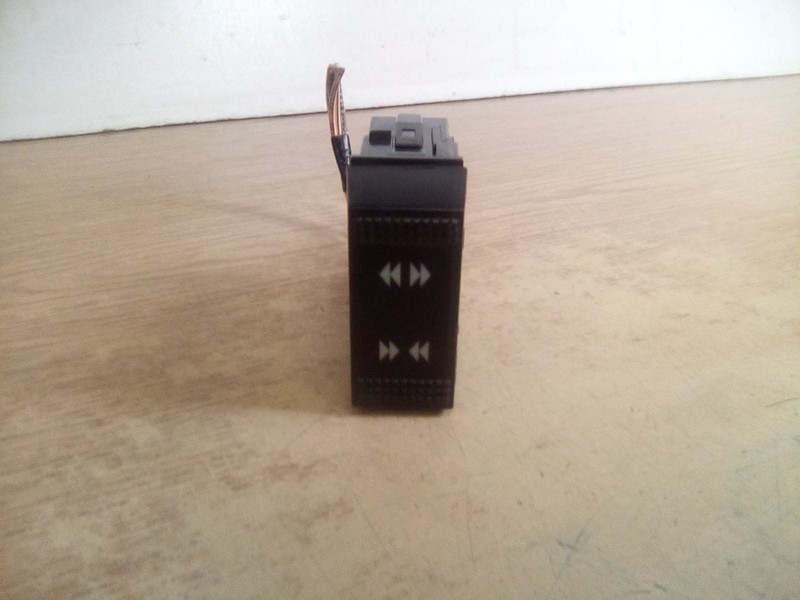 Mack 22392308 Switch W/Connector