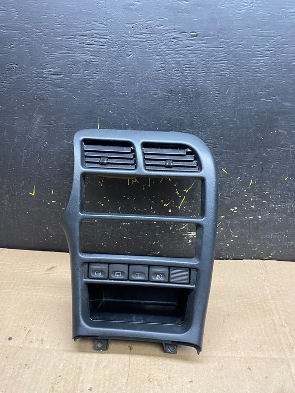 1993 to 1997 Ford Probe Radio Climate Switches Air Vent Bezel Trim z0166DG