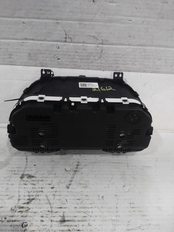 2020 Hyundai Tucson Speedometer Gauge OEM Grey 42K Miles NJ25-21612-535683