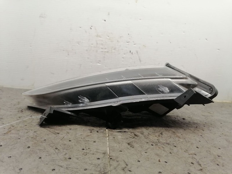 Passenger Corner/Park Light Park Lamp-turn Signal Lower Fits 15-19 MKC 1570901