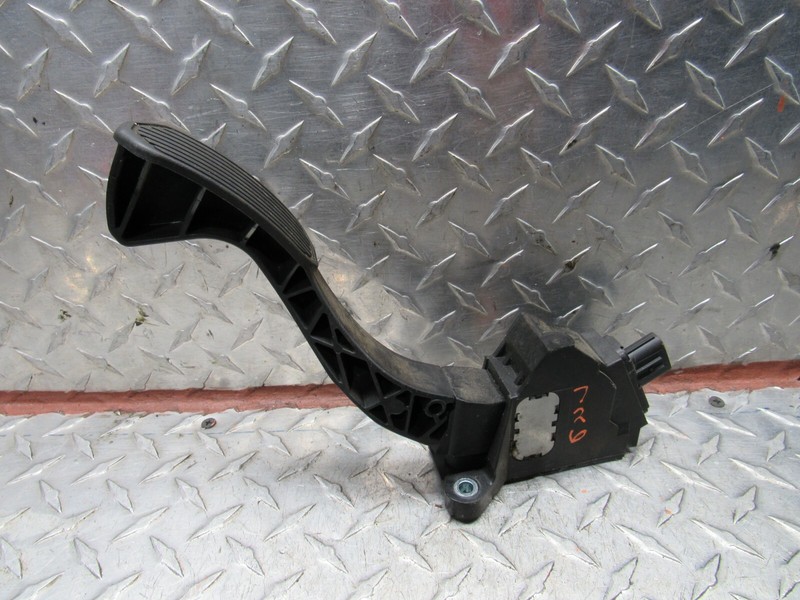 2016 TOYOTA COROLLAACCELERATOR GAS PEDAL OEM