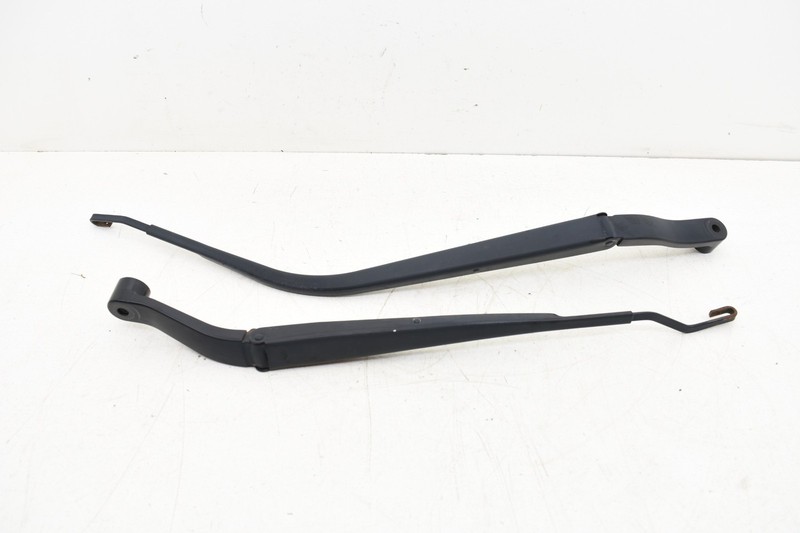 2011 Mazda Mazdaspeed 3 Front Windshield Wiper Arm Left Right Set PAIR OEM KW65
