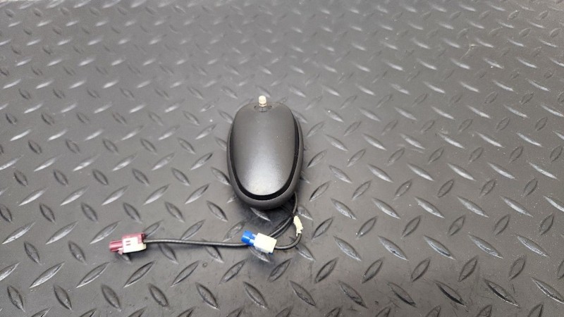 02-05 Chevrolet Silverado Roof GPS Antenna OEM 22688031