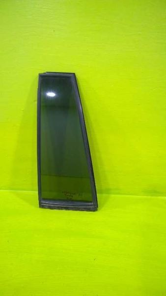 97 98 99 00 01 02 03 04 MONTERO SPORT DRIVER LEFT REAR VENT GLASS OEM 3042-47