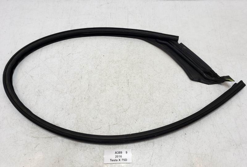 ✅ 16-20 OEM Tesla Model X Front Right Passenger Door Upper Weatherstrip Seal