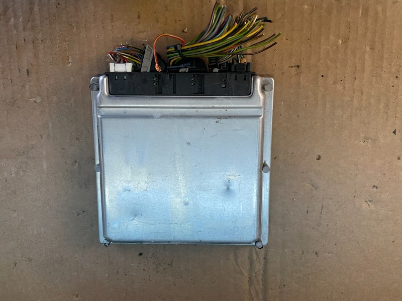 1999 to 2005 Mercedes E320 CLK320 Engine Control Unit ECU Module Oem AC5373 DG