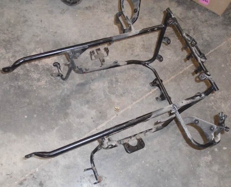2002 Kawasaki Voyager ZG1200 ZG 1200 B XII Front Fairing Sub Frame Mount Support