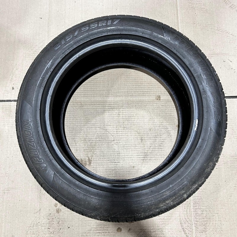 FUZION TOURING A/S 215 / 55 R17 94V M+S OEM 7,5/32=6mm