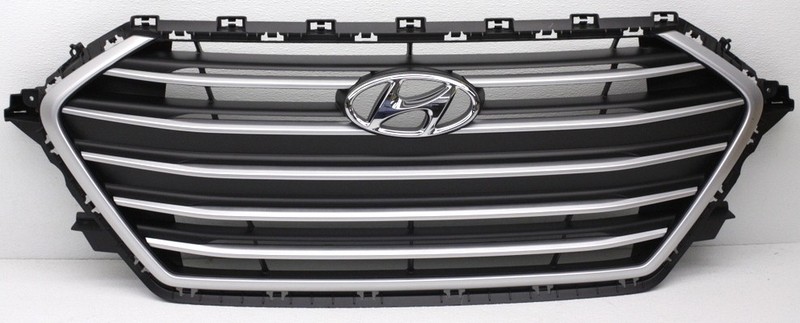OEM Hyundai Elantra Sedan Grille 86350-F3000 Minor Scratches