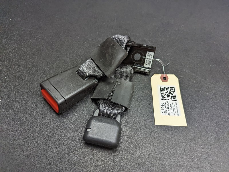 Rear Right Seat Belt Buckle 2022 Cadillac CT4 84968014 2020 2021