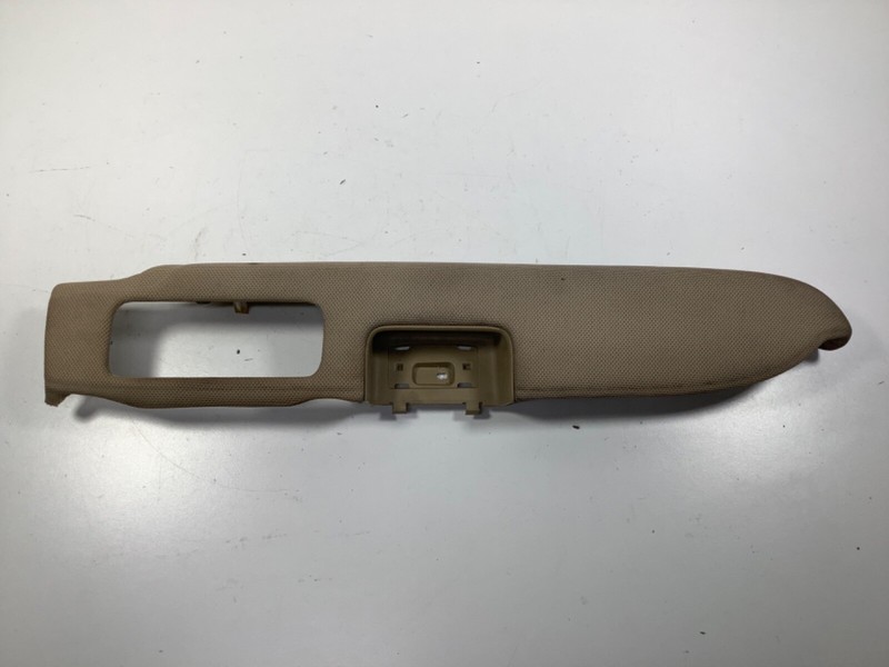 07 HONDA CR-V LEFT FRONT DOOR ARM REST 83552-SWA-A11ZC OEM