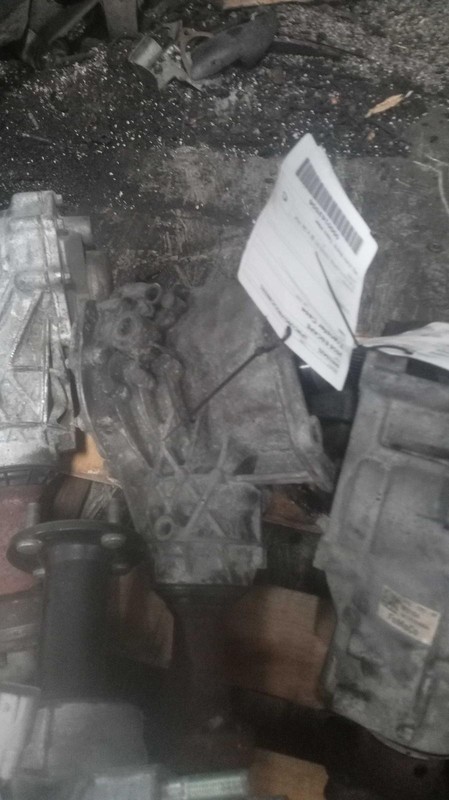 2016 Ford Escape Transfer Case Assembly 4WD OEM 146K Mileage NJ25-15425-398296
