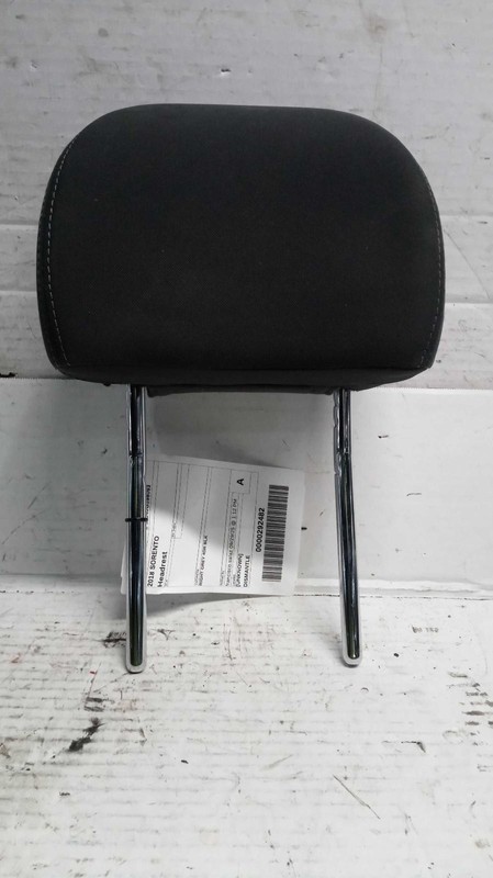KIA Sorento 2018 Right Headrest Red Used 5121141 114K Mileage