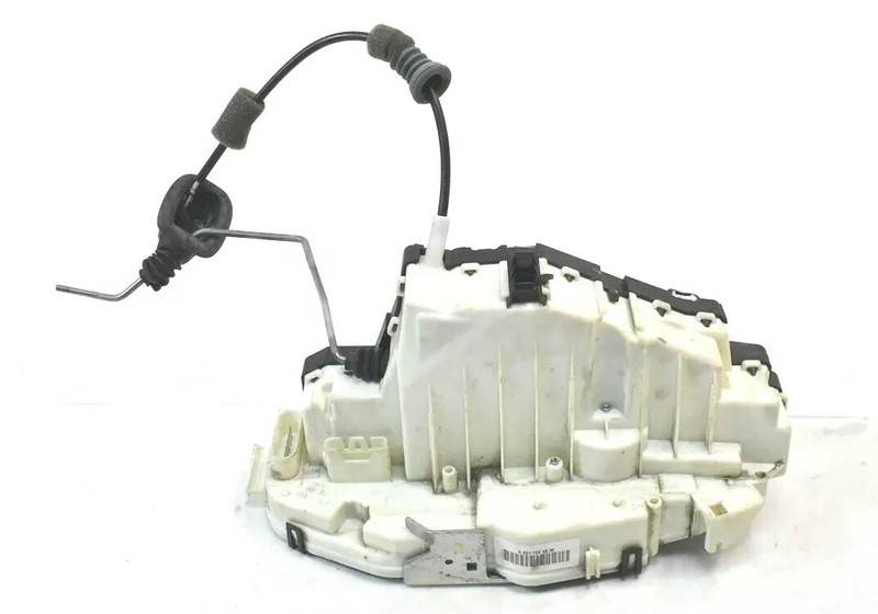 07-14 Mercedes W221 S550 S63 Front Right Passenger Door Lock Latch Actuator OEM