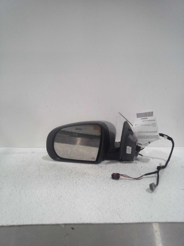 2017 Jeep Compass Left Silver Door Mirror Assembly 661717 - 60K Miles