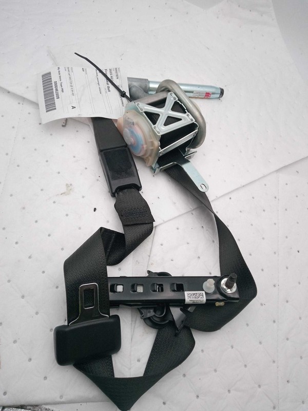 2015 Buick Regal Red Seat Belt OEM 19256880, 19260417 - Used, 111k Miles