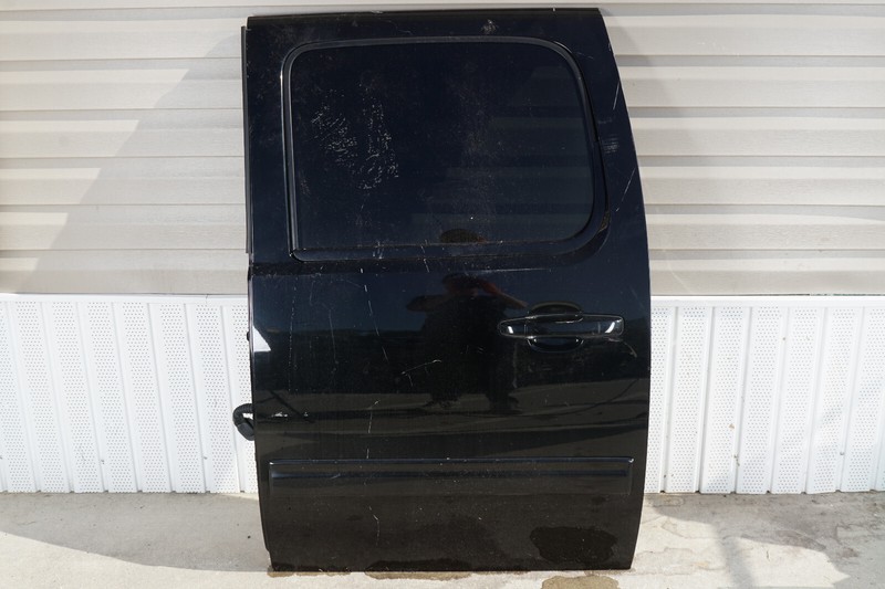 2007 - 2014 CHEVROLET AVALANCHE REAR LEFT DRIVER SIDEDOOR SHELL OEM