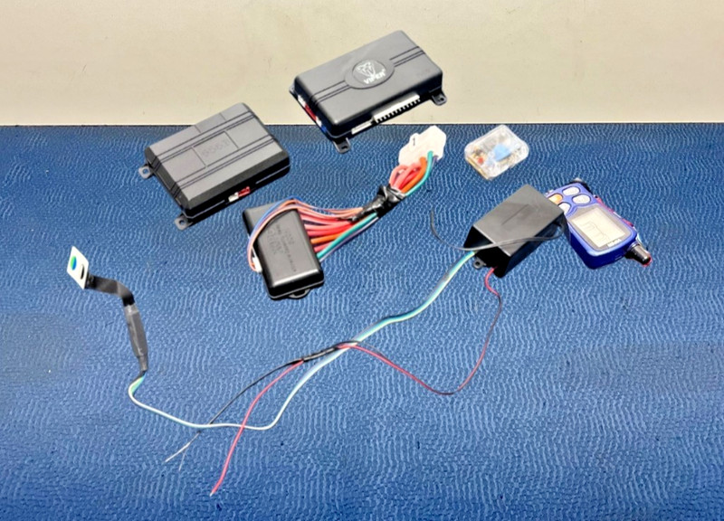 Viper 791XV 2-Way Remote Start Security Alarm System Python 479V Transmitter Kit