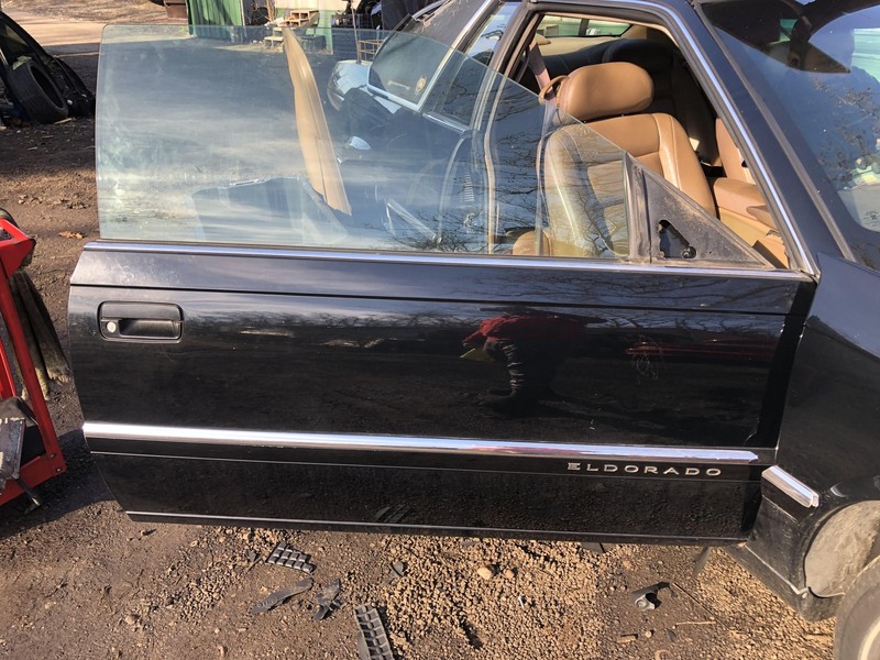 1992-2002 Cadillac Eldorado Front Passenger Side Door Black (U8555) Oem Tested