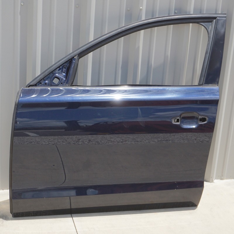 2011 - 2018 AUDI A8L FRONT LEFT DRIVER SIDE DOOR SHELL *LONG BASE* OEM