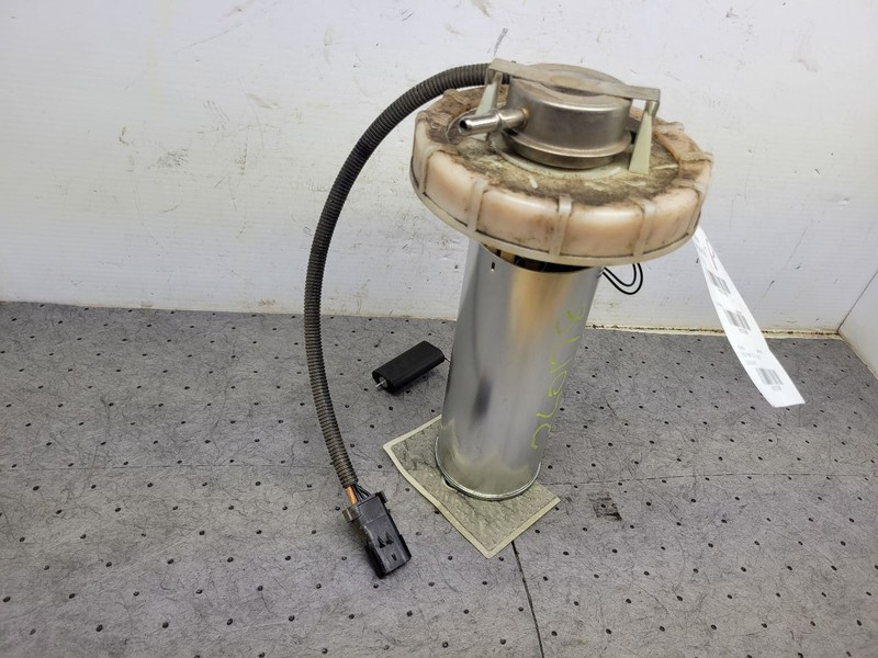 Fuel Pump Assembly Includes Sender Fits 03-04 WRANGLER 1787496