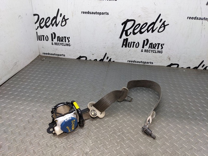 Seat Belt Front Bucket Seat Driver Retractor Fits 12-14 IMPREZA 1176503