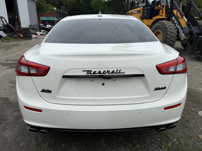2014-2020 Maserati Ghibli Deck Lid White With Camera