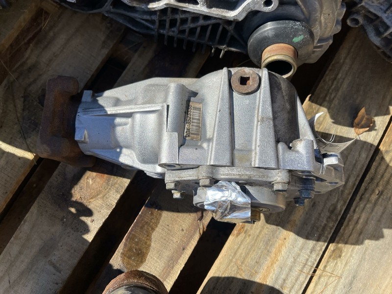 06-14 HONDA RIDGELINE 3.5L FRONT CARRIER TRANSFER CASE 4X4 151K MILES