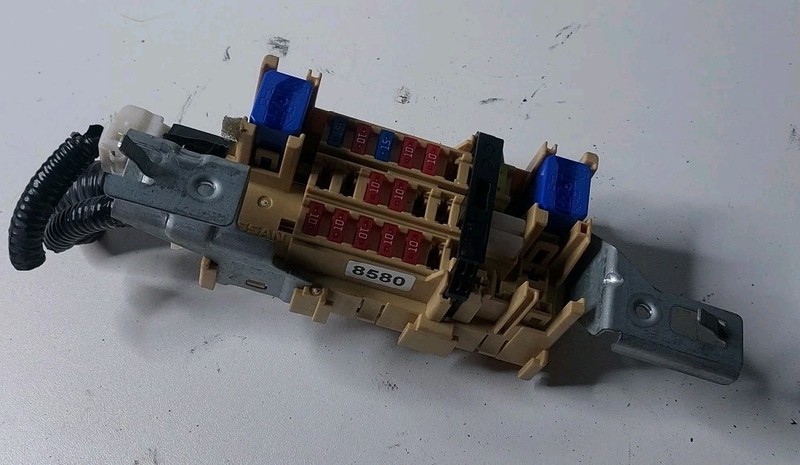2013-2019 Nissan Sentra 1.8L Interior Cabin Dash Fuse Junction Relay Box OEM