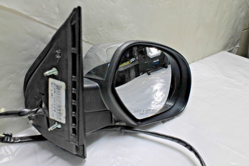 2014-2018 CHEVROLET SILVERADO RIGHT PASSENGER SIDE MIRROR WITH BLIND SPOT SENSOR