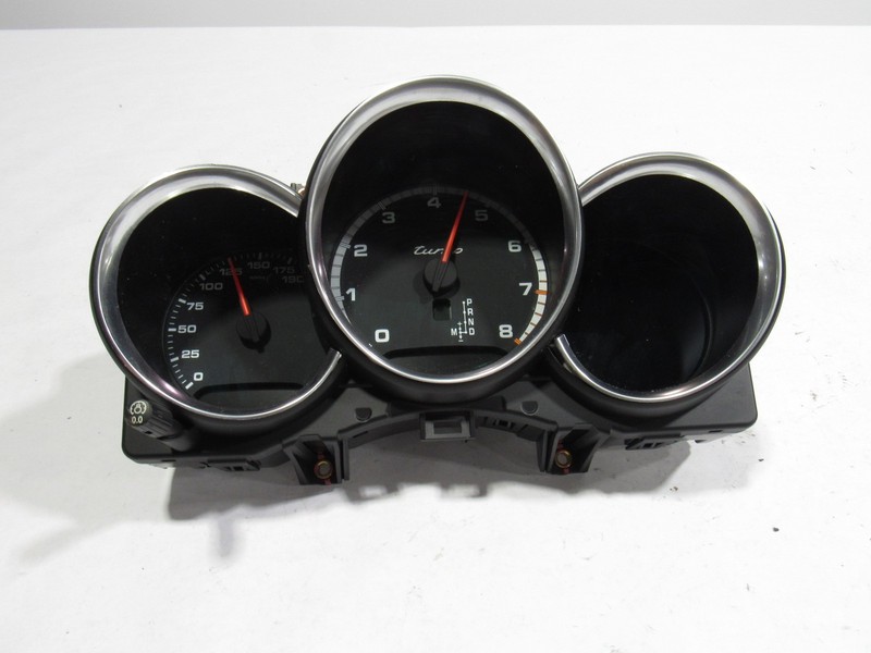 15 16 Porsche Macan 2015 Turbo Model 3.6L Speedometer Instrument Gauge Cluster:A