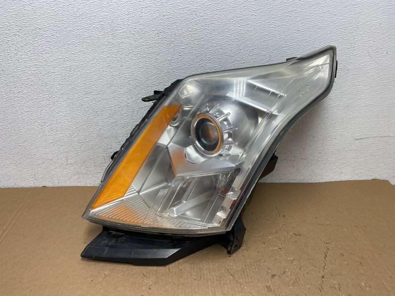 Halogen 2010 to 2016 Cadillac SRX Left Driver LH Side Headlight AD8064 DW