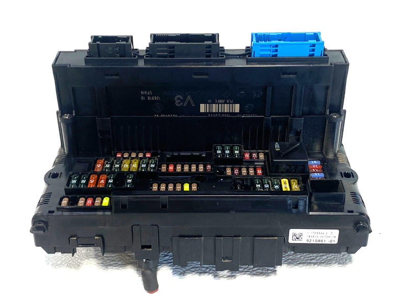 11 12 13 BMW 535i F10 FRONT POWER DISTRIBUTION FUSE BOX #A0.16