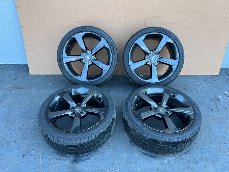GENESIS G70 19-26 OEM OEM19"X8.5" 19"X8" FRONT REAR RIM WHEEL TIRE (SET OF 4)