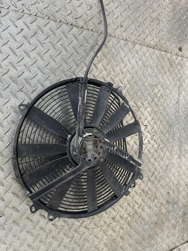 2002-2006 Freightliner Sprinter Van Electric Cooling Fan Assembly Tested Oem
