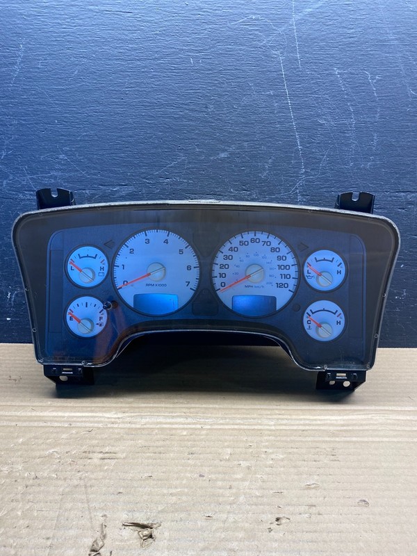 2003 Dodge Ram 1500 Instrument Speedometer Gauge Cluster OEM AE4813 DG
