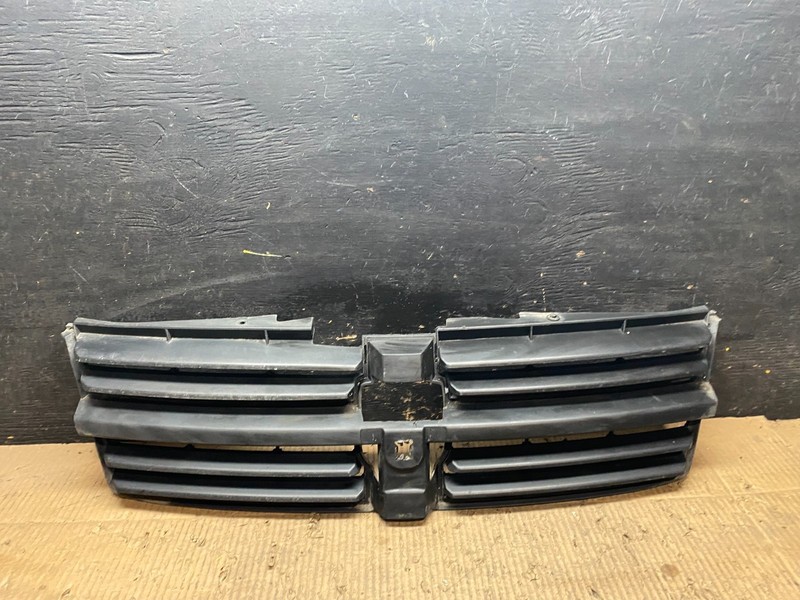 2008-2010 Dodge Grand Caravan Front Grill Grille 05113126aa T9736 DG