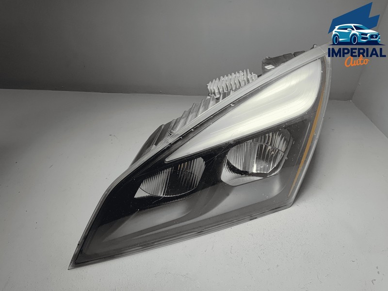 2018-20 FREIGHTLINER CASCADIA FRONT LEFT DRIVER SIDE LED HEADLIGHT ASSEMBLY OEM