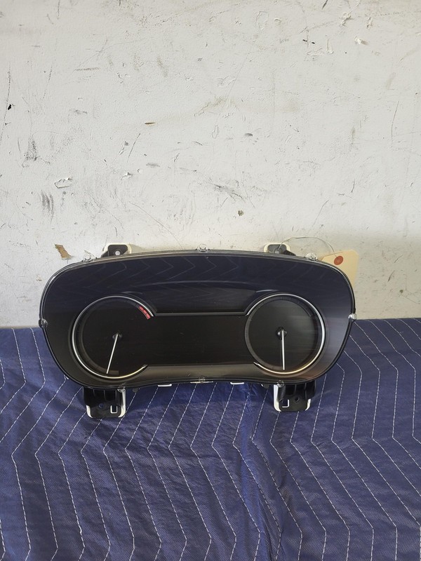 Used Oem Cadillac Instrument Dash Panel Speedometer Cluster 18k 2022-2025 XT5