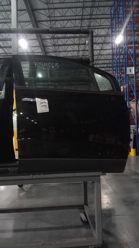 2019 Chevrolet Trax Front Right Door MOSAIC Black Metallic 44246 Used