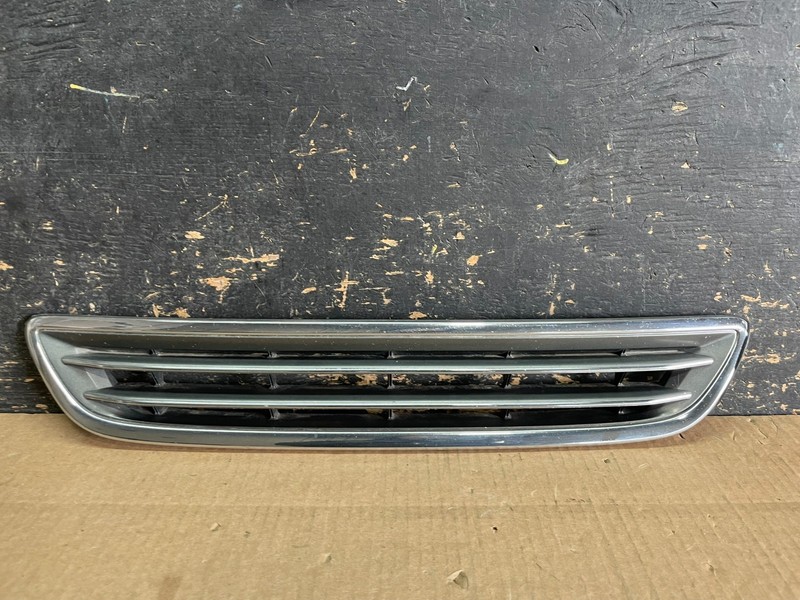 2000 to 2001 Lexus ES300 Front Grille Grill AB3092