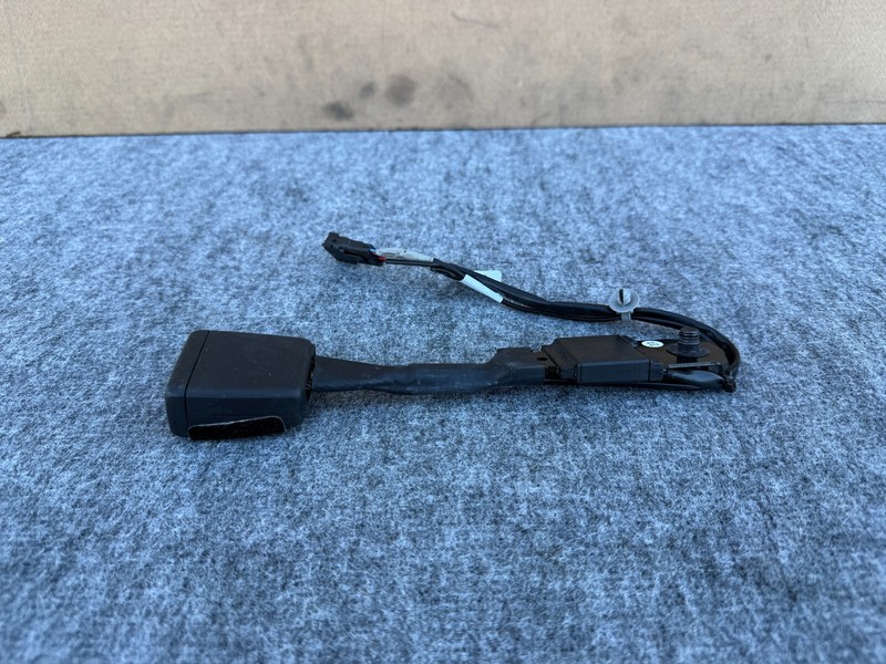 FORD BRONCO SPORT 2021-2024 OEM FRONT RIGHT PASSENGER SEAT BUCKLE ASSEMBLY BLACK