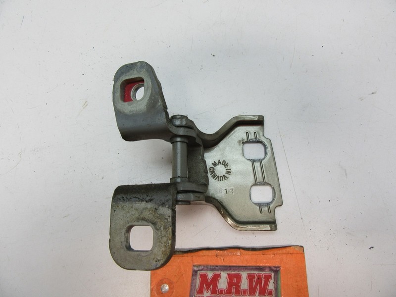 DOOR HINGE RIGHT REAR UPPER TOP PASSENGER SIDE RR RH R for 06-10 JEEP COMMANDER