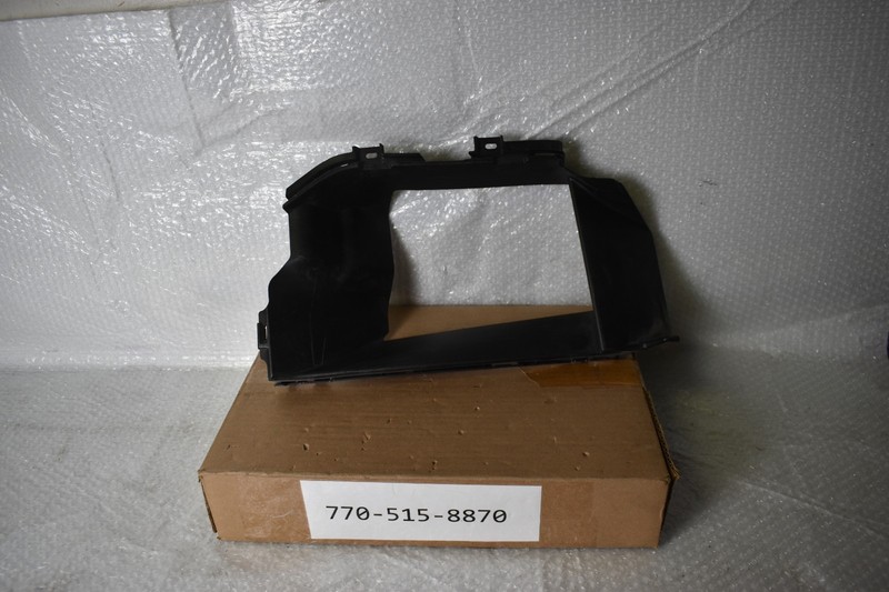 PORSCHE CAYENNE BASE FRONT RADIATOR AIR DUCT 2024 OEM 9Y0 807 162 J
