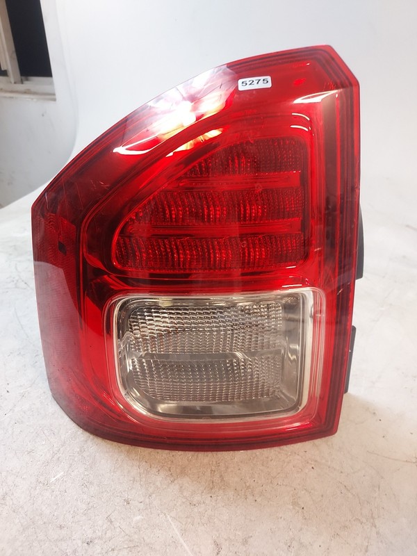 2011-2013 Jeep Compass Driver Left Side Tail Light Taillight Oem