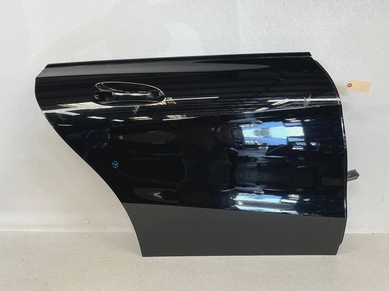 ⭐2014-2019 MERCEDES-BENZ CLA250 REAR RIGHT DOOR PANEL COVER SHELL OEM LOT2745