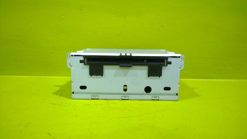 13 14 15 C-MAX FACTORY RADIO RECEIVER W/HD RADIO OEM 3260-5