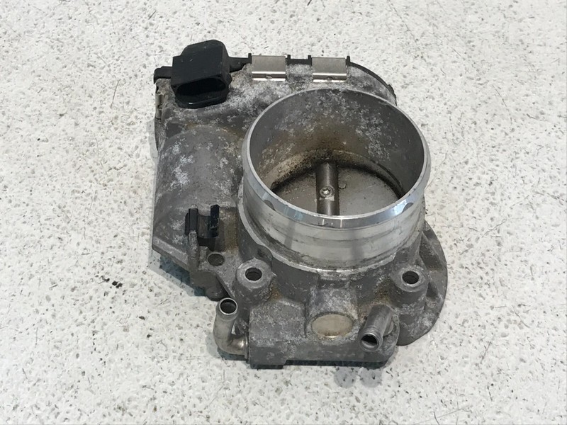 11-15 Kia Optima Throttle Body OEM 35100-2G700