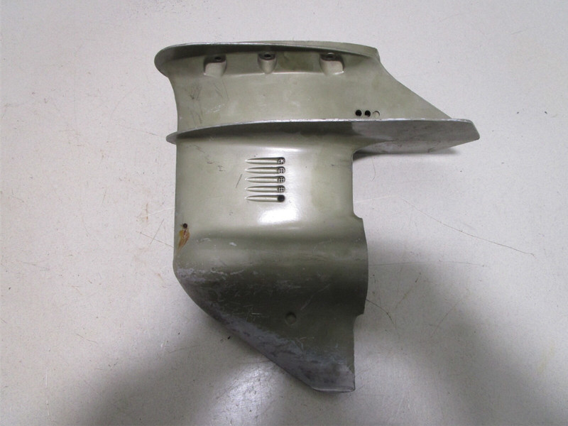 0386017 Evinrude Johnson Gear Case Housing 9.9 15 HP