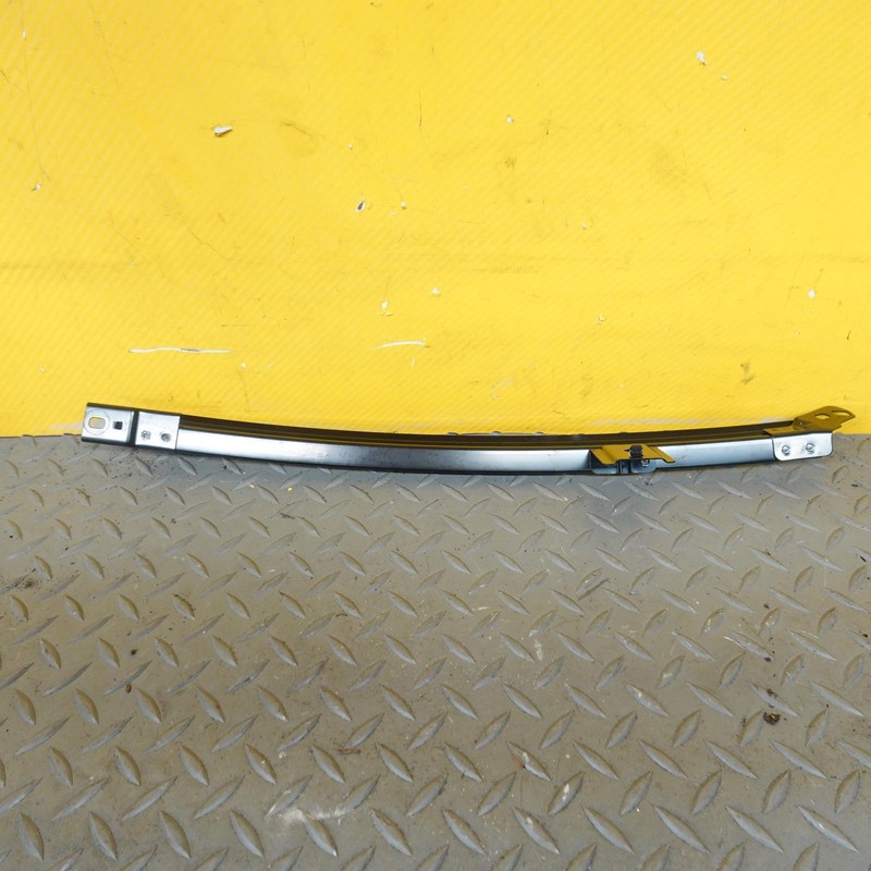 2020-2022 RANGE ROVER EVOQUE REAR RIGHT DOOR WINDOW GLASS GUIDE OEM K8D2-255A62